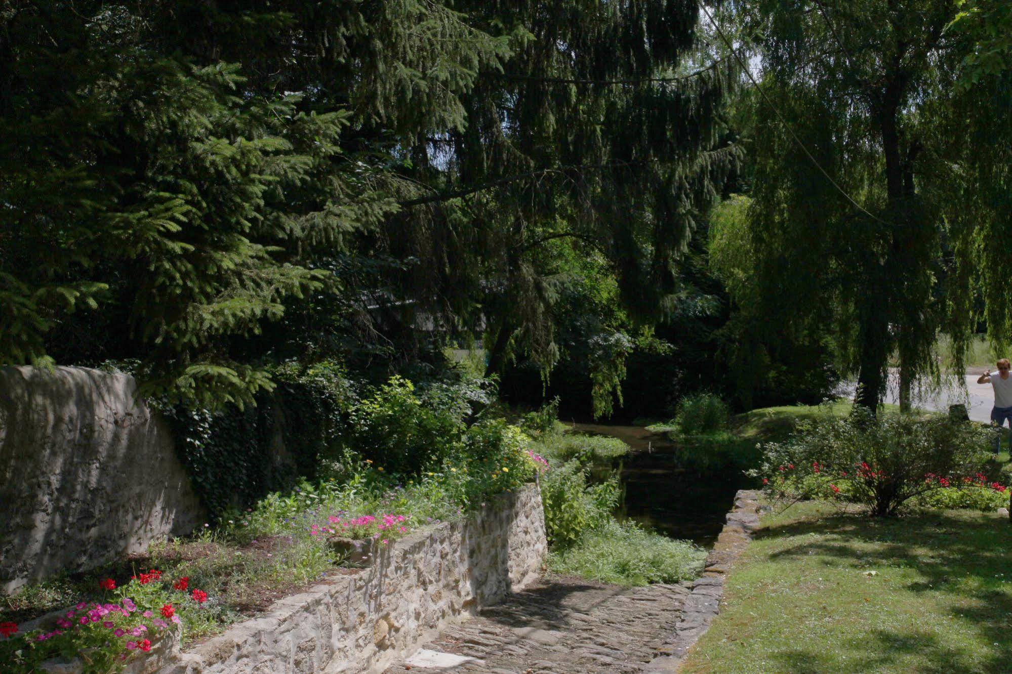 Saint Graal Bed & Breakfast Chamant Dış mekan fotoğraf